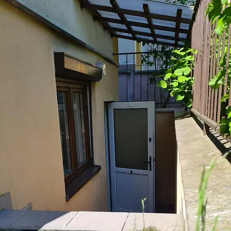 Kawalerka W Kudowie Zdroj Appartamento *